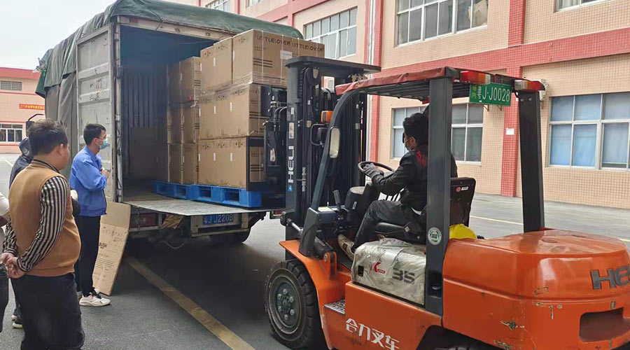 加急生產順利出貨！緩解客戶節(jié)后衣服干衣機庫存不足問題